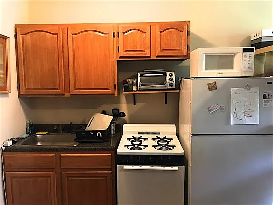 Rented by Friedman Roth Realty | media 35