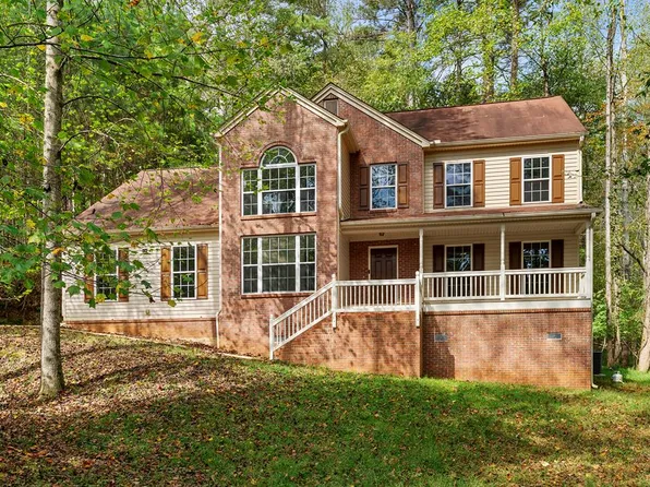 80 Castle Ct, Ellijay, GA 30540