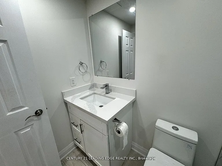 149 Hurst Dr #LOWER — Photo 15