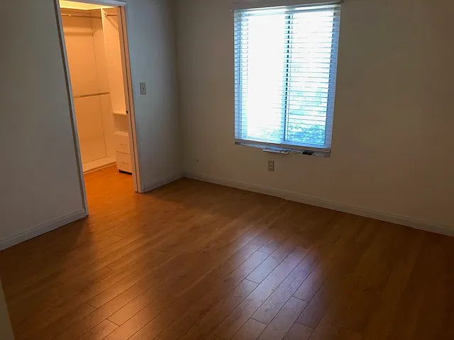 10715 Baton Rouge Ave — Photo 10