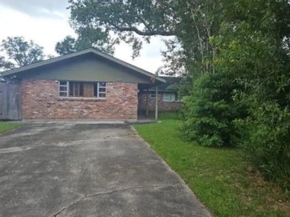 10116 Suzanne Dr, River Ridge, LA 70123