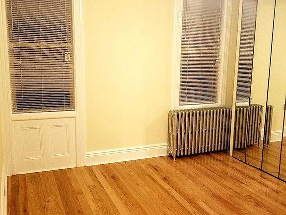 2nd image of 3213 47th St