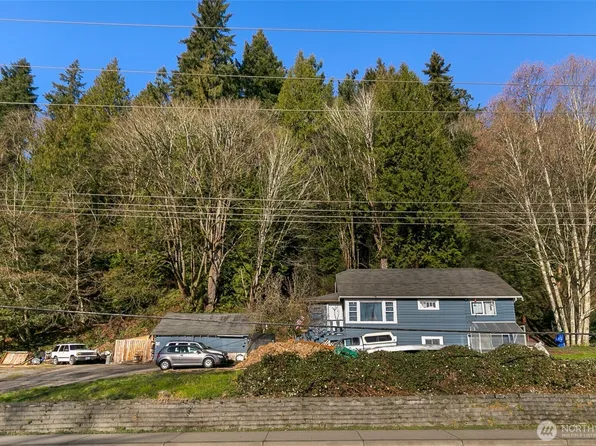 8109 Avondale Way NE, Redmond, WA 98052