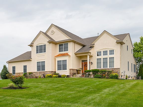 2nd image of 616 Balis Dr