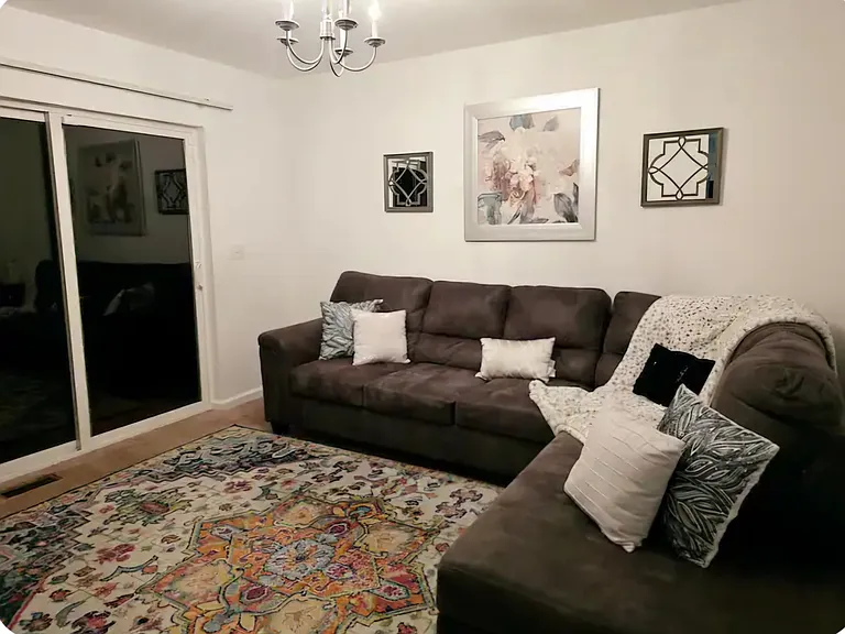 6365 Ventnor Dr — Photo 17
