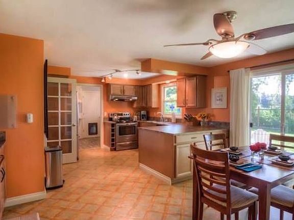 Kitchen & Dining Room