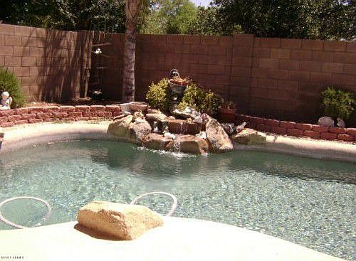 2nd image of 1033 N Tatum Ln