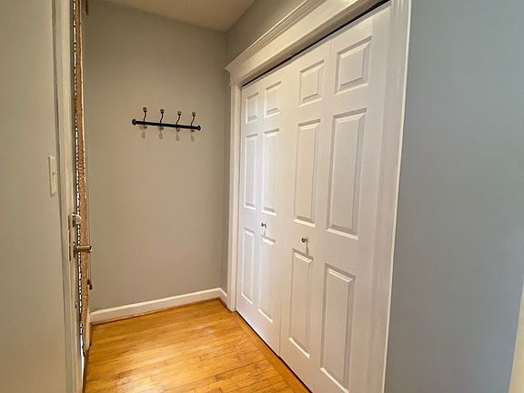 2nd image of 1107 N Winchester Ave #1