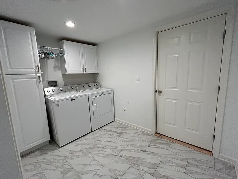 624 S Cherry St — Photo 8