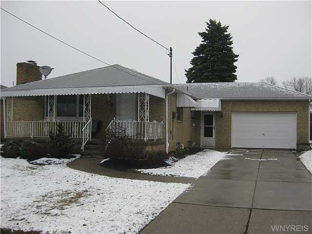 1st image of 239 Dwyer St