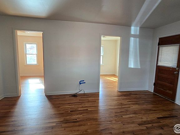 4th image of 19140 Chambers Dr