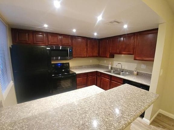 5th image of 4411 Alexis Dr Unit 451