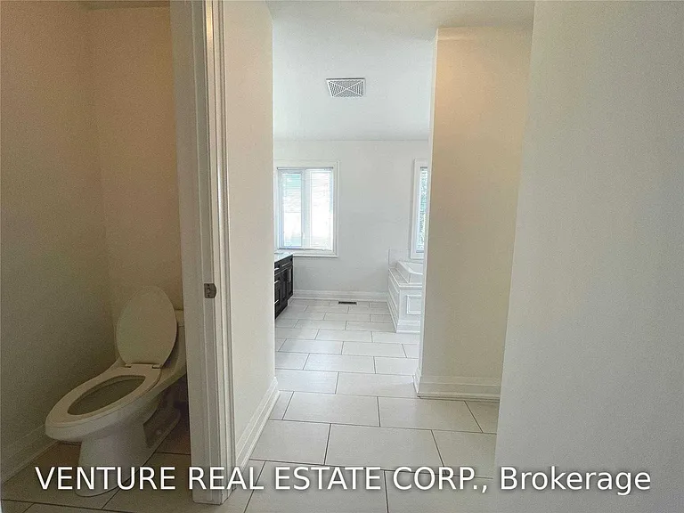 31 Ted Reeve Dr — Photo 23