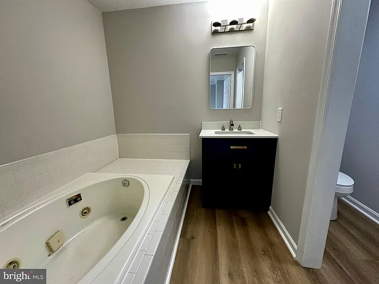 404 Cabin Ct — Photo 31