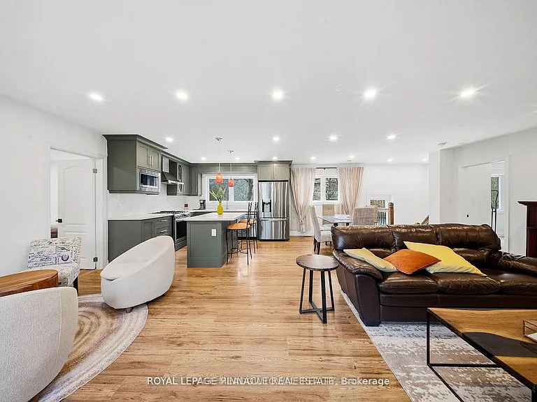 208 Glen Oak Dr — Photo 16