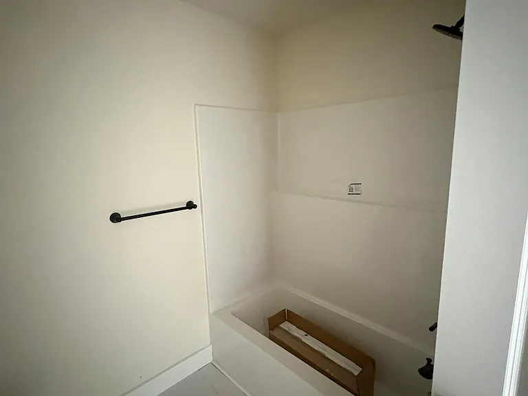 216 Hull Ave #1 — Photo 27