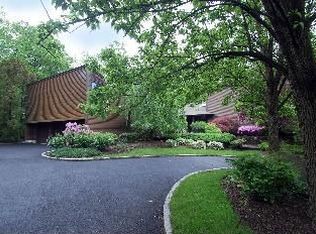 63 Trafalgar Rd, Tenafly, NJ 07670