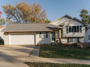 605 36th St SW, Rochester, MN 55902