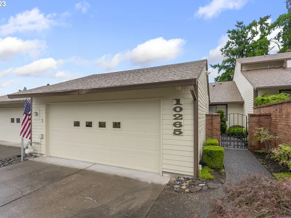 10265 SW Greenleaf Ter, Tigard, OR 97224