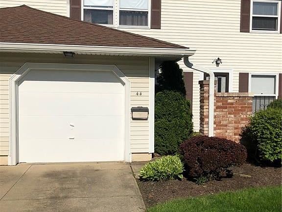 2nd image of 44 New Concord Dr Unit 44