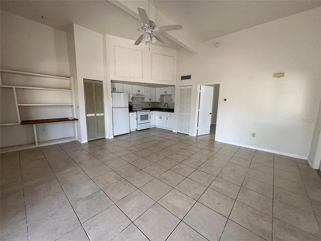 Building Photo - 215 Goldstein St #2