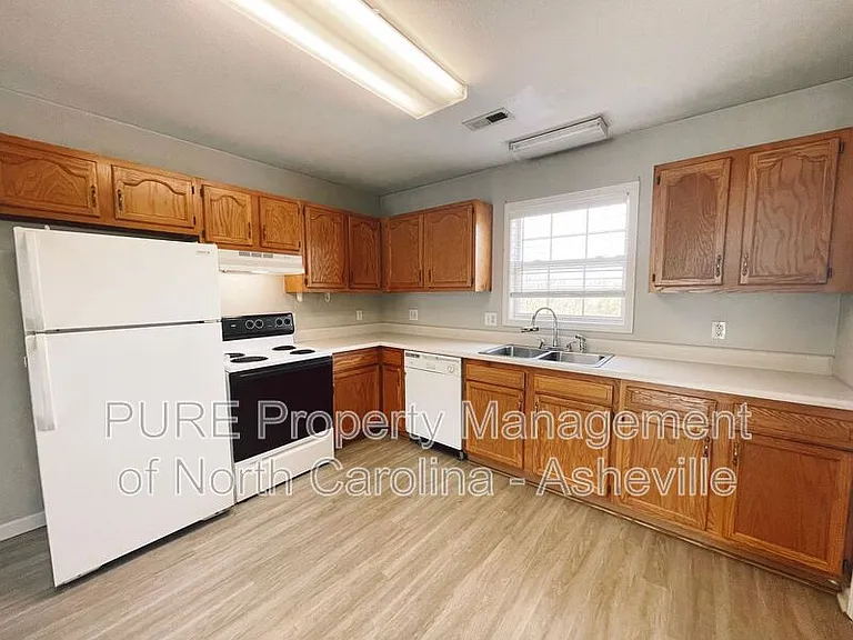 143 Carrion Ln — Photo 5