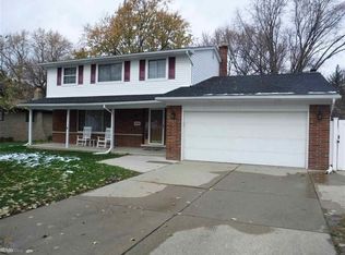 23429 Myrtle Dr, Clinton Township, MI 48036
