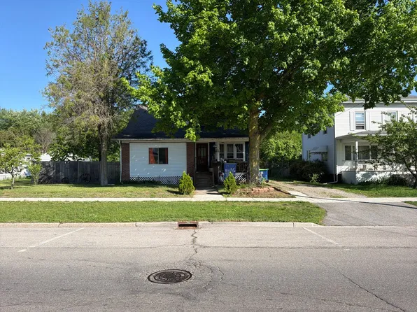 200 W Belle Ave, Saint Charles, MI 48655
