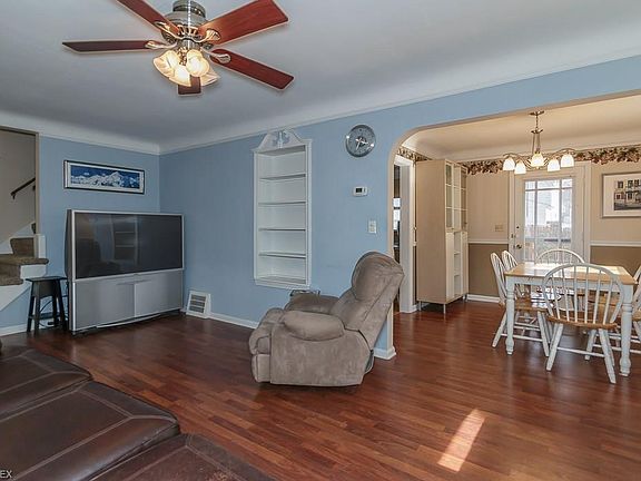 4th image of 4269 Hughes Ave