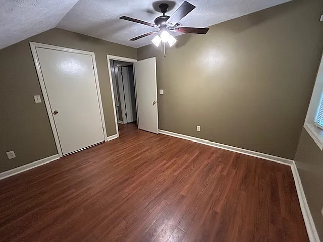 340 Woodridge Pl — Photo 33