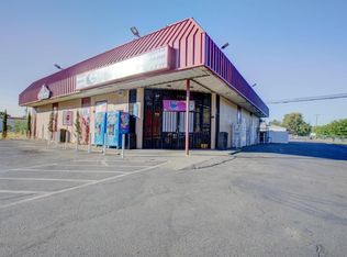 836 T St, Merced, CA 95341