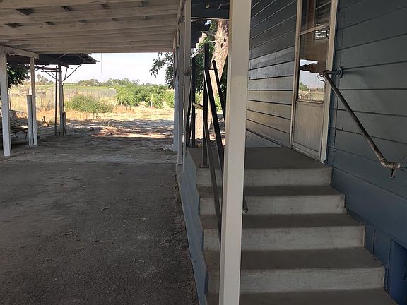 5th image of 13608 S Academy Ave