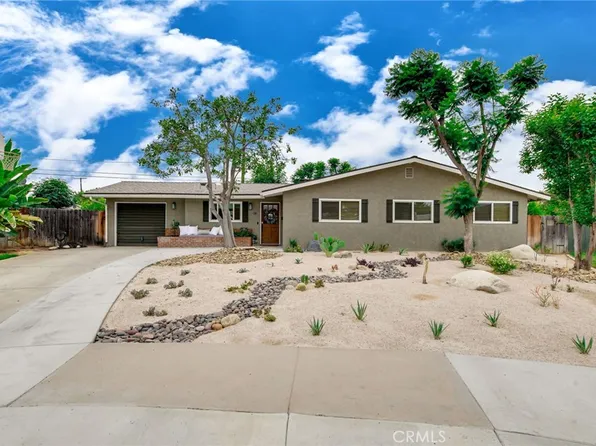 28 Dale Ln, Redlands, CA 92373