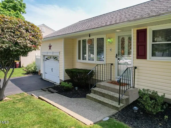6 Long Avenue, Latham, NY 12110