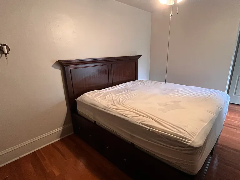 5859 Hobart St #2 — Photo 10