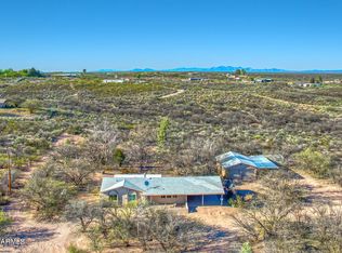 1415 E Madison Rd, Huachuca City, AZ 85616