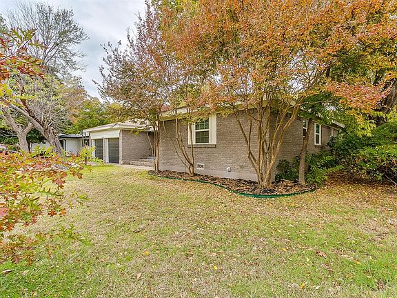 4th image of 7305 Oakland Ln