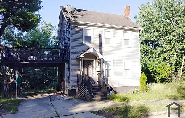 2146 Westburn Ave