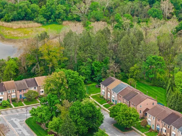 61 Cherrywood Ct, Cockeysville, MD 21030