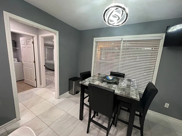 10120 Sunlight Dr — Photo 29