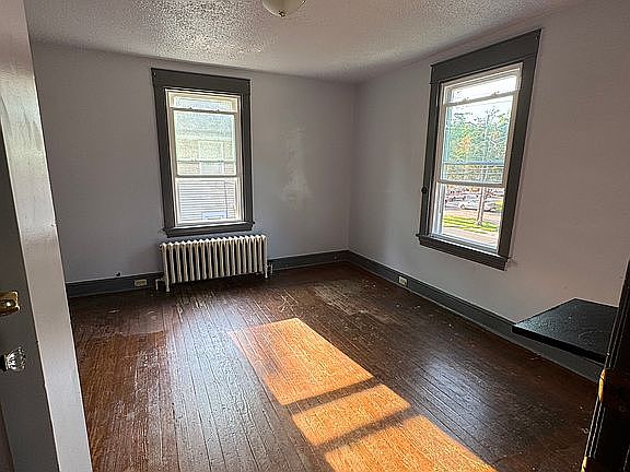 3rd image of 10 Spartan Ave #10