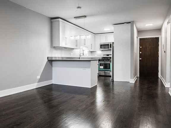 2nd image of 4939 S Dorchester Ave APT 5B