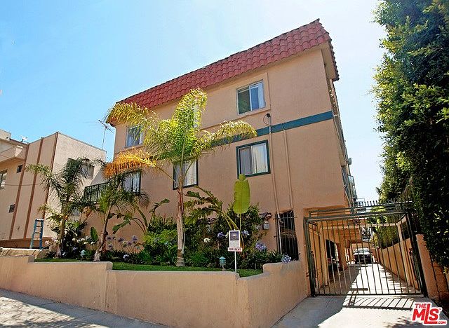 1st image of 1540 N Fuller Ave APT 3