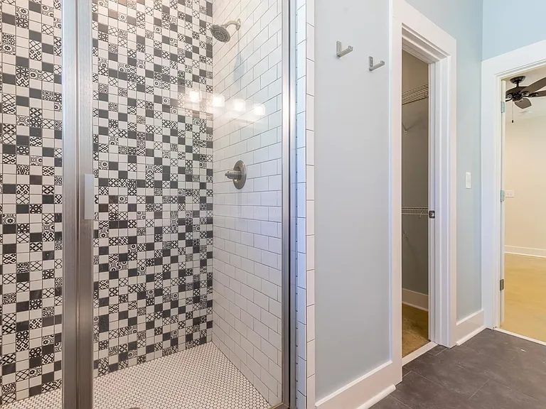 2912 Felix St — Photo 19