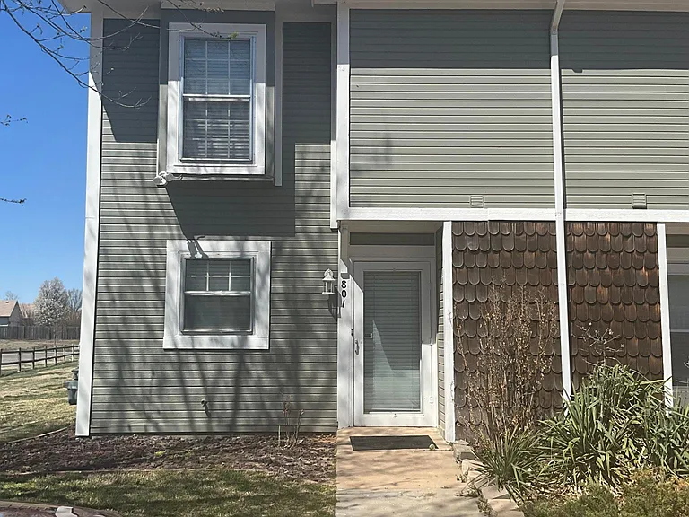 6725 W Shade Ln #801 — Photo 1