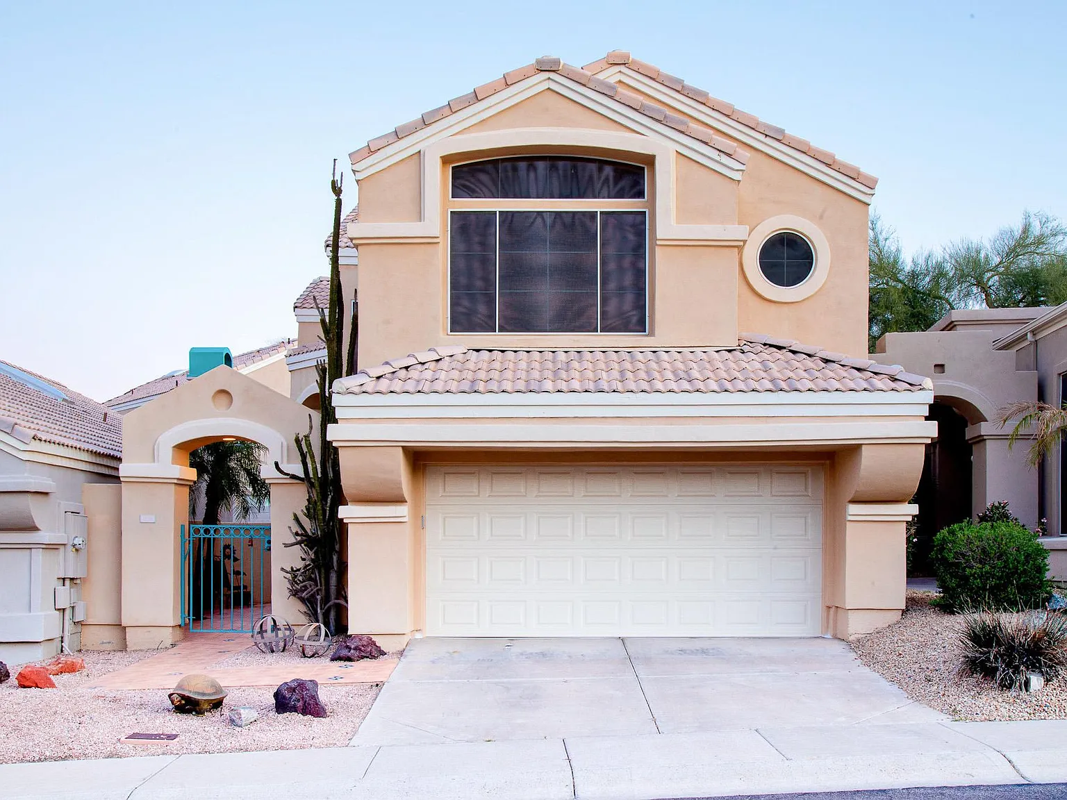 2 bed, 2.5 bath, 1559 sqft, $2,500 — Photo 4