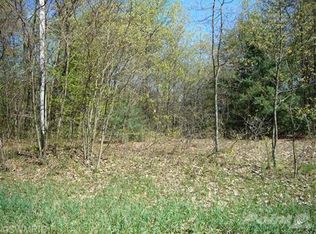 48060 8th Ave, Bloomingdale, MI 49056