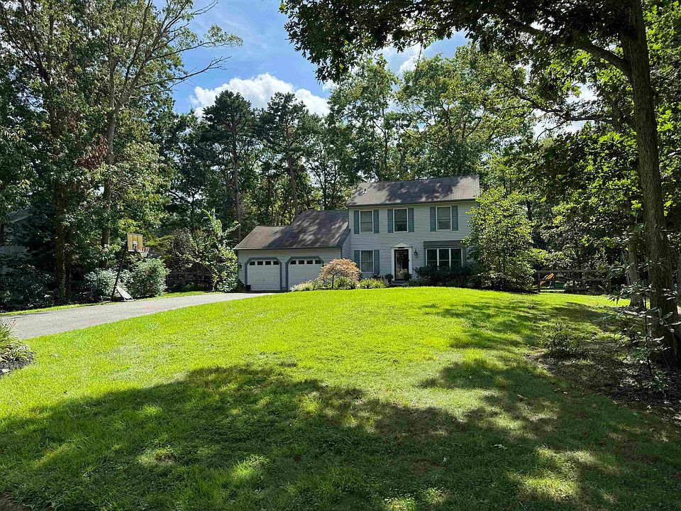 1st image of 63 Somers Ave