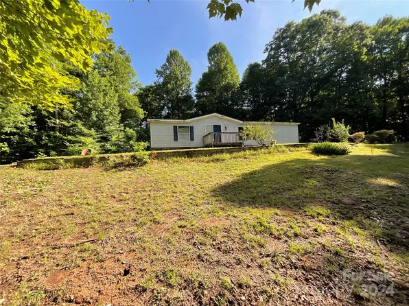 65 Shiloh Ln, Rosman, NC 28772