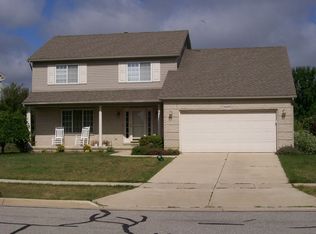 1435 Middlewood Dr, Saline, MI 48176